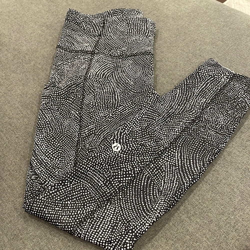 ✔️Lululemon Athletica leggings